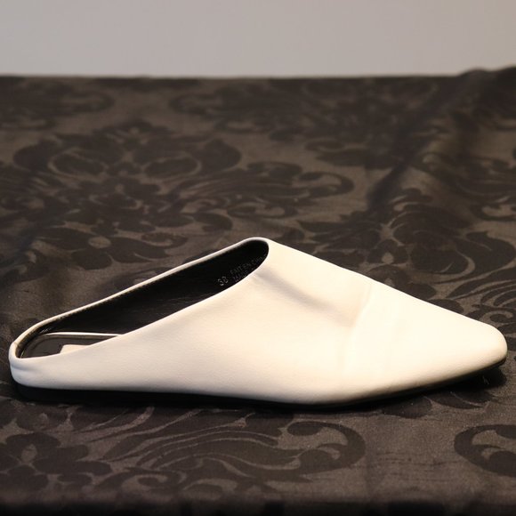 Matt & Nat Shoes - Matt & Nat Women's Size 38 White Mule Slides Vegan Leather Slip On Flat Shoes  B